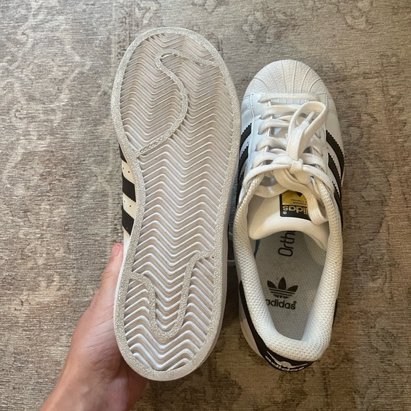 Adidas - Picture 4 of 5